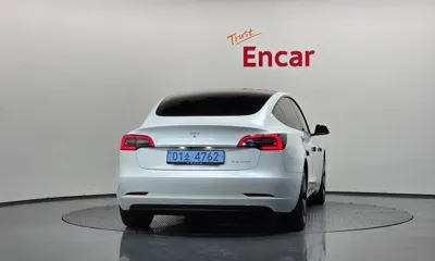 Tesla Model 3 2021, 83711 км, за 22335.08 USD