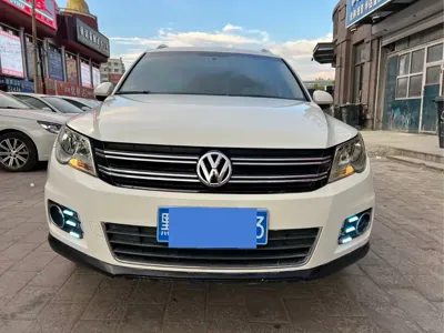 Volkswagen Tiguan 2012, 130000 км, за 3456.91 USD