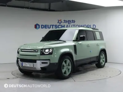 Land Rover Defender · 2023 год