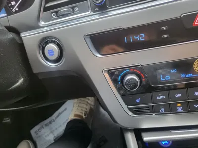 Hyundai Sonata 2016, 172449 км, за 4591.43 USD - фото 15