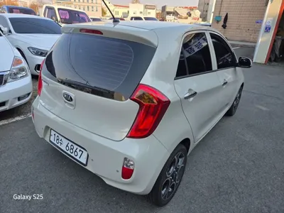Kia Morning 2012, 87050 км, за 3060.49 USD