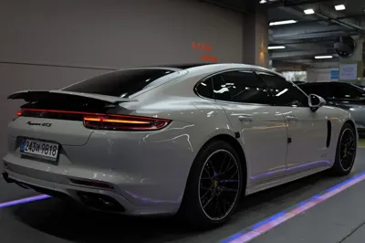 Porsche Panamera 2020, 40000 км, за 75982.81 USD