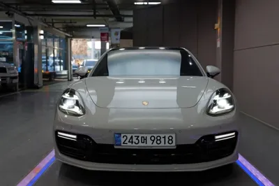 Porsche Panamera 2020, 40000 км, за 75982.81 USD