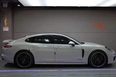 Porsche Panamera 2020, 40000 км, за 75982.81 USD