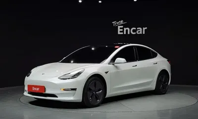 Tesla Model 3 · 2020 год