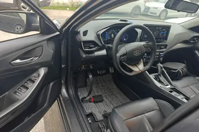 Hyundai Lafesta 2019, 76000 км, за 9192 USD - фото 18