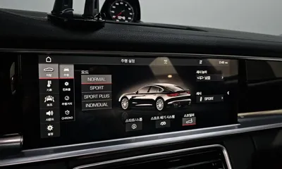 Porsche Panamera 2018, 92153 км, за 44862.9 USD - фото 16
