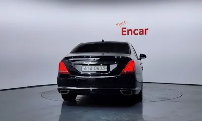 Genesis EQ900 2016, 210846 км, за 7800.11 USD