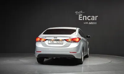 Hyundai Avante 2014, 39212 км, за 4360.75 USD