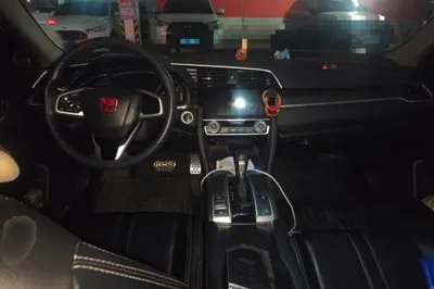 Honda Civic 2019, 98100 км, за 10125 USD - фото 6