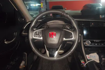 Honda Civic 2019, 98100 км, за 10125 USD - фото 7