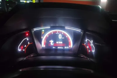 Honda Civic 2019, 98100 км, за 10125 USD - фото 8