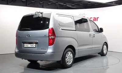 Hyundai Starex 2017, 147456 км, за 7548.9 USD