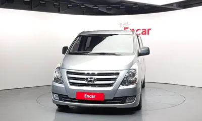 Hyundai Starex 2017, 147456 км, за 7548.9 USD