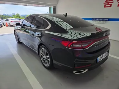 Hyundai Grandeur 2018, 187000 км, за 5854.01 USD