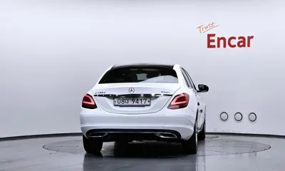 Mercedes-Benz C-Class 2019, 115818 км, за 12340.82 USD