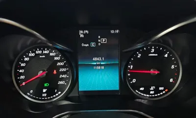 Mercedes-Benz C-Class 2019, 115818 км, за 12340.82 USD - фото 8
