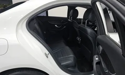 Mercedes-Benz C-Class 2019, 115818 км, за 12340.82 USD - фото 11