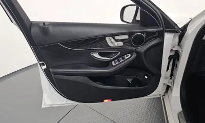 Mercedes-Benz C-Class 2019, 115818 км, за 12340.82 USD - фото 24