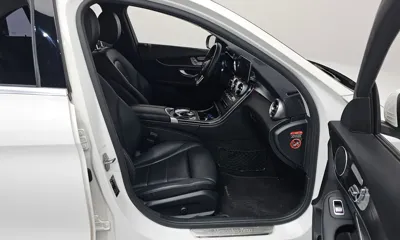 Mercedes-Benz C-Class 2019, 115818 км, за 12340.82 USD - фото 26