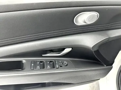 Hyundai Elantra 2022, 23000 км, за 14136.17 USD - фото 8