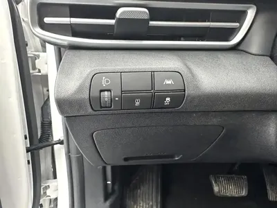 Hyundai Elantra 2022, 23000 км, за 14136.17 USD - фото 9