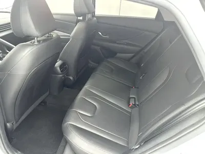 Hyundai Elantra 2022, 23000 км, за 14136.17 USD - фото 13
