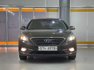 Hyundai Sonata 2016, 189368 км, за 4493.06 USD