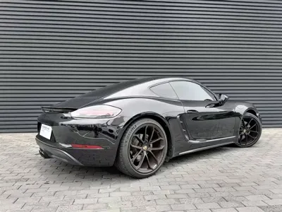 Porsche 718 2024, 11000 км, за 68336.25 USD