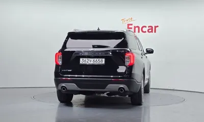 Ford Explorer 2021, 91365 км, за 15894.03 USD