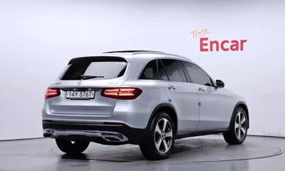 Mercedes-Benz GLC-Class 2018, 62056 км, за 17657.87 USD