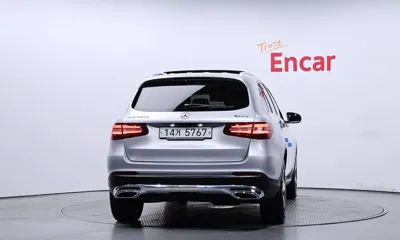 Mercedes-Benz GLC-Class 2018, 62056 км, за 17657.87 USD