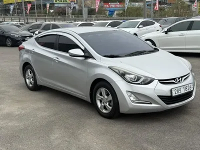 Hyundai Avante 2014, 85000 км, за 3305.13 USD