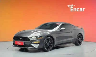 Ford Mustang · 2020 год