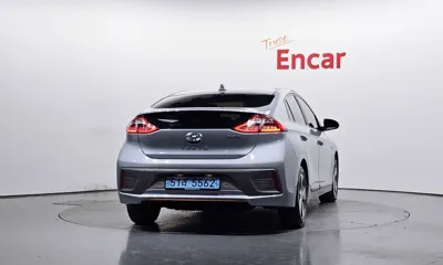 Hyundai Ioniq 2018, 113649 км, за 7227.97 USD