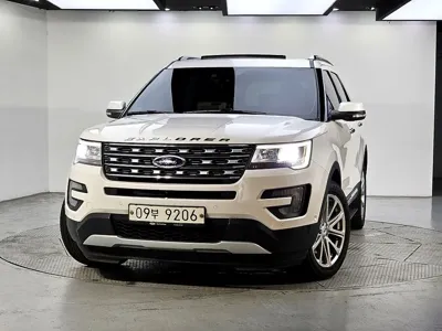 Ford Explorer 2017, 181000 км, за 7734.01 USD