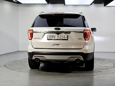 Ford Explorer 2017, 181000 км, за 7734.01 USD
