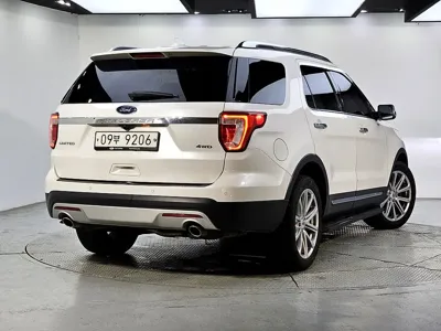 Ford Explorer 2017, 181000 км, за 7734.01 USD