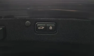 Hyundai Grandeur 2019, 101780 км, за 11429.32 USD - фото 20
