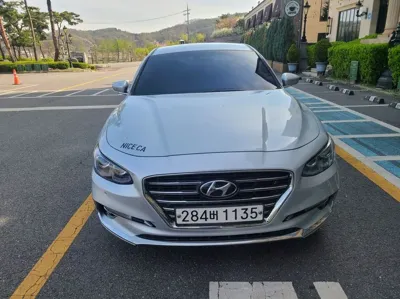 Hyundai Grandeur 2018, 483522 км, за 2881.71 USD