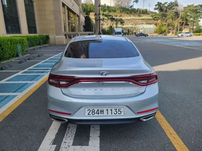 Hyundai Grandeur 2018, 483522 км, за 2881.71 USD