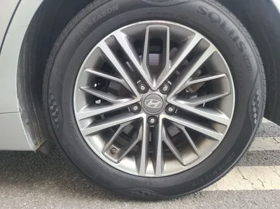 Hyundai Grandeur 2018, 483522 км, за 2881.71 USD