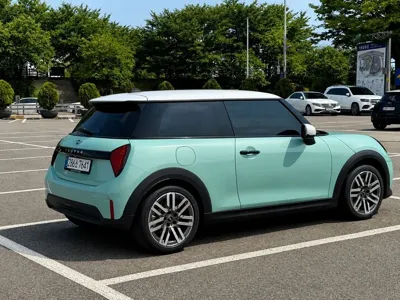 MINI Cooper 2026, 30 км, за 20021.01 USD