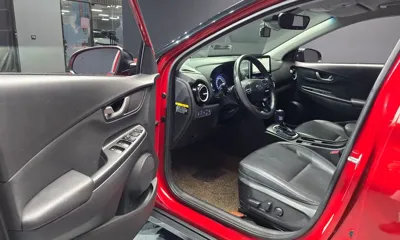 Hyundai Kona 2020, 112547 км, за 10879.48 USD - фото 10