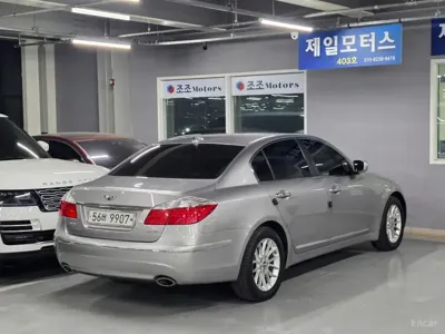 Hyundai Genesis 2011, 221820 км, за 2595.63 USD