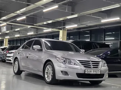 Hyundai Genesis 2011, 221820 км, за 2595.63 USD