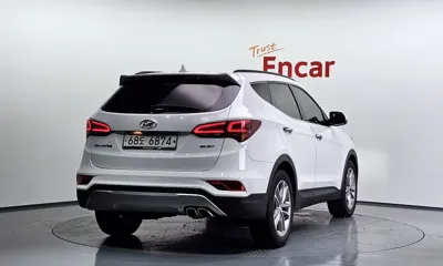 Hyundai Santafe 2016, 140381 км, за 7800.82 USD
