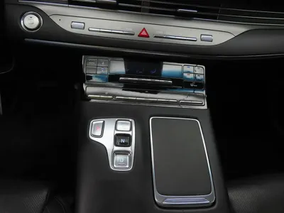 Hyundai Grandeur 2022, 85229 км, за 14006.52 USD - фото 9