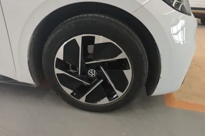 Volkswagen ID.3 2024, 78500 км, за 13580 USD