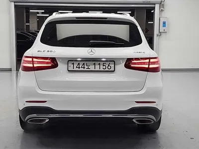 Mercedes-Benz GLC-Class 2019, 138000 км, за 16121.57 USD